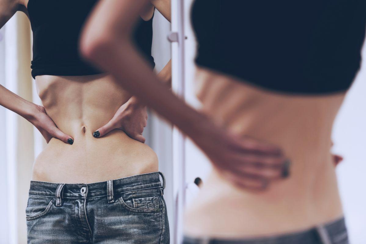 Anoreksja: co to jest, jakie są jej przyczyny i jak ją leczyć?