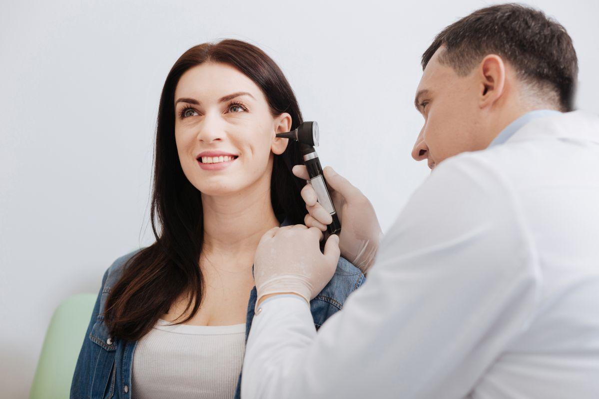 Jak dbać o higienę uszu i słuch? Jakie są najczęstsze choroby uszu?