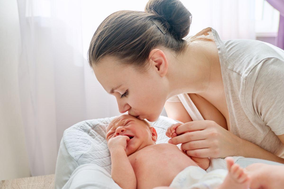 Zaparcia u niemowlaków – jak je rozpoznać i jak sobie z nimi poradzić